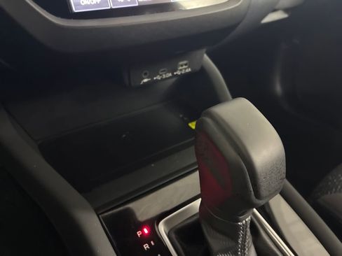 Used 2025 Subaru Forester Premium AWD/4WD image 16