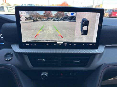 Certified 2025 Ford Explorer ST-Line image 24