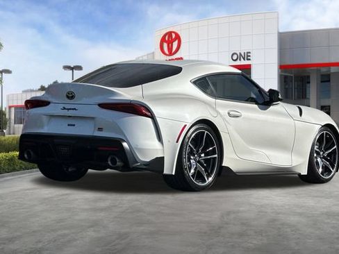 Used 2020 Toyota Supra w/ Driver Assist Package RWD image 5