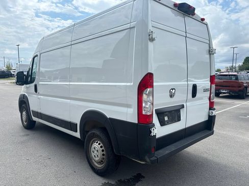 Used 2024 RAM ProMaster 2500 w/ Convenience Group FWD image 11