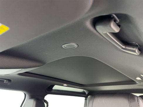 Used 2021 Land Rover Defender 90 X-Dynamic S image 65