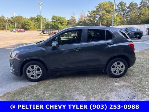 Used 2016 Chevrolet Trax LS image 4