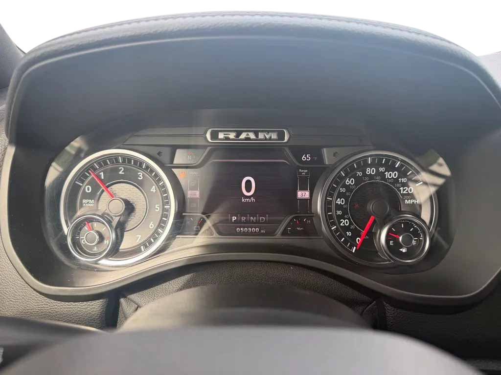 Used 2021 RAM 1500 Laramie w/ Sport Appearance Package AWD/4WD image 18