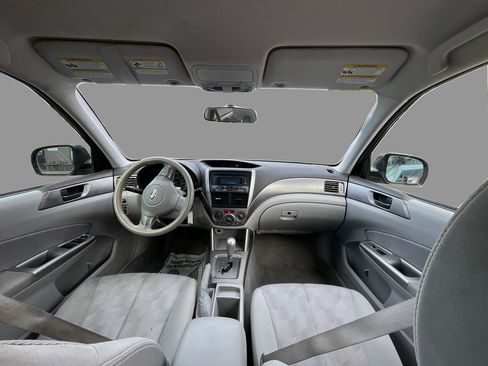Used 2010 Subaru Forester 2.5X image 9
