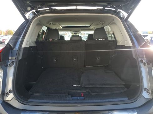 Used 2022 Nissan Rogue SV w/ SV Premium Package image 33