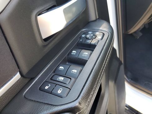 Used 2025 RAM 2500 Big Horn AWD/4WD image 18