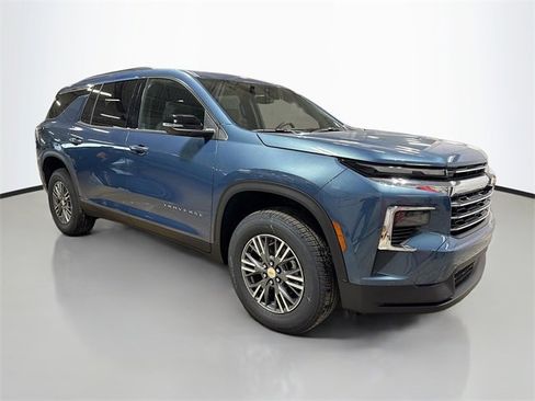 New 2026 Chevrolet Traverse LT w/ LPO, Floor Liner Package image 5