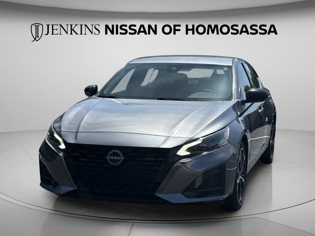 Certified 2024 Nissan Altima 2.5 SR FWD image 15