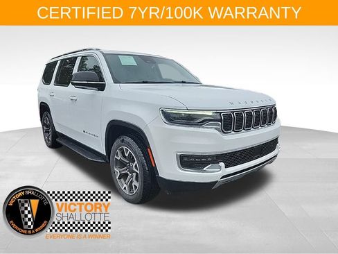 Used 2023 Jeep Wagoneer Series III w/ Preferred Equipment Group RWD image 1