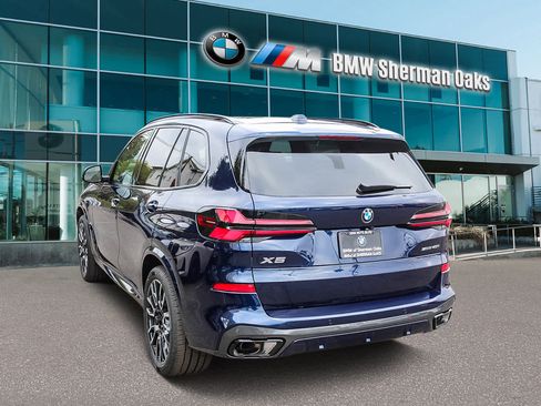 Used 2026 BMW X5 sDrive40i w/ M Sport Package RWD image 6