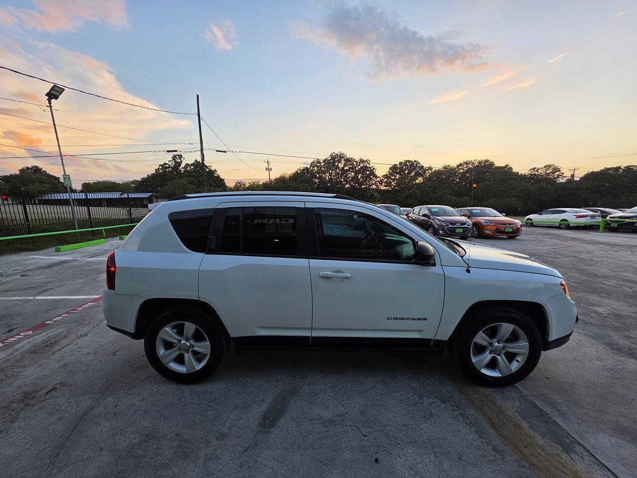 Used 2014 Jeep Compass Sport w/ Power Value Group AWD/4WD image 13
