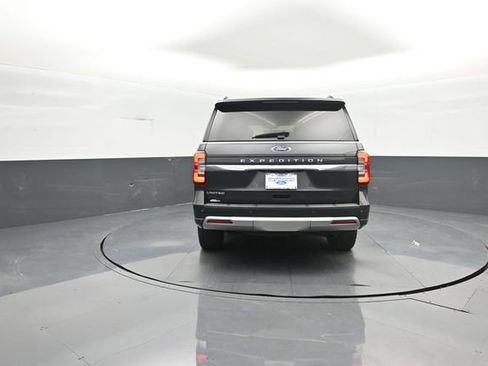 Used 2022 Ford Expedition Limited AWD/4WD image 6