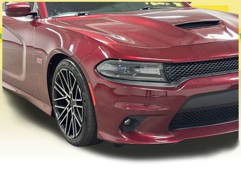 Used 2018 Dodge Charger R/T Scat Pack RWD image 5