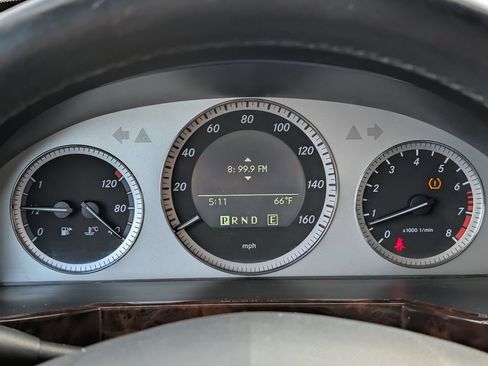 Used 2011 Mercedes-Benz GLK 350 4MATIC image 14