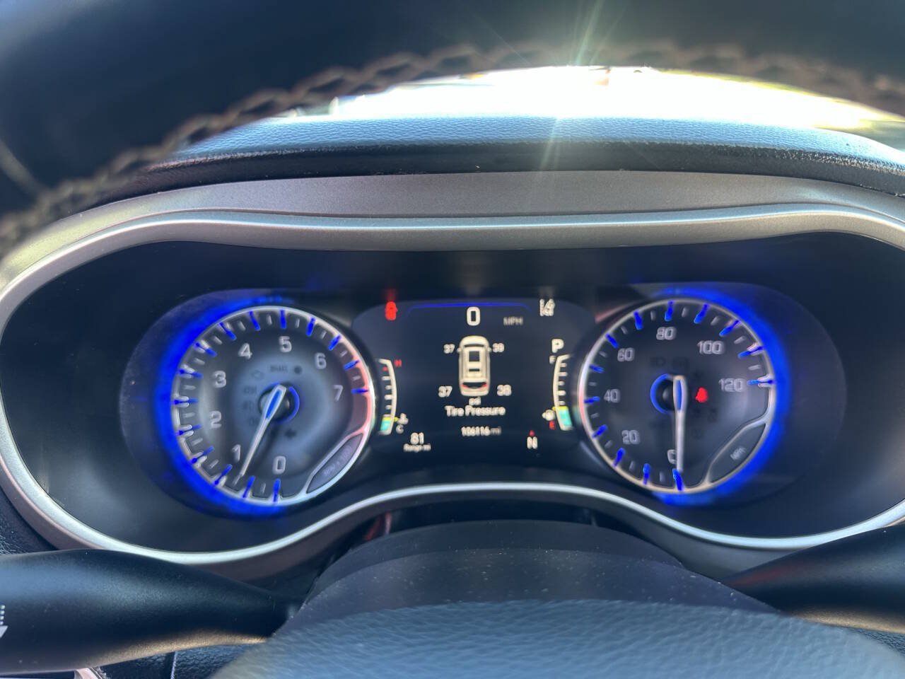 Used 2021 Chrysler Pacifica Touring-L FWD image 25