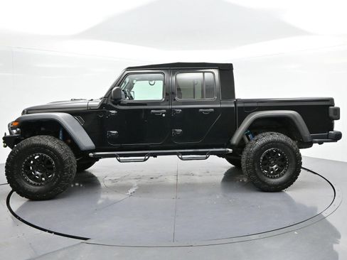 Used 2020 Jeep Gladiator Rubicon AWD/4WD image 4