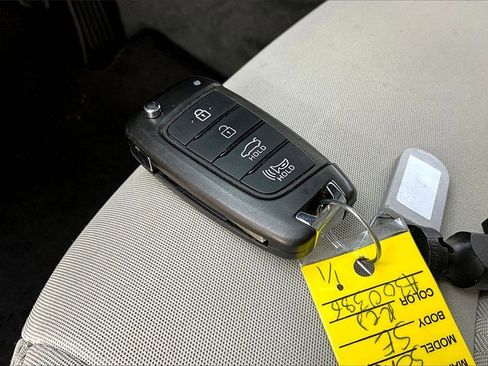 Used 2023 Hyundai Sonata SE image 11