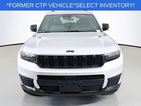 New 2025 Jeep Grand Cherokee L Altitude image 2