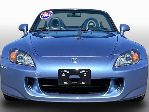 Used 2004 Honda S2000 image 3