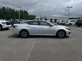 Used 2024 Nissan Altima 2.5 SV image 3