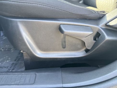 Used 2025 Ford Escape Active image 11