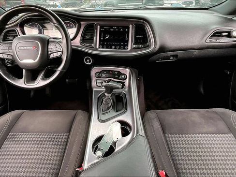 Used 2017 Dodge Challenger SXT w/ Sound Group RWD image 5