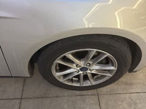 Used 2018 Ford Focus SE image 4