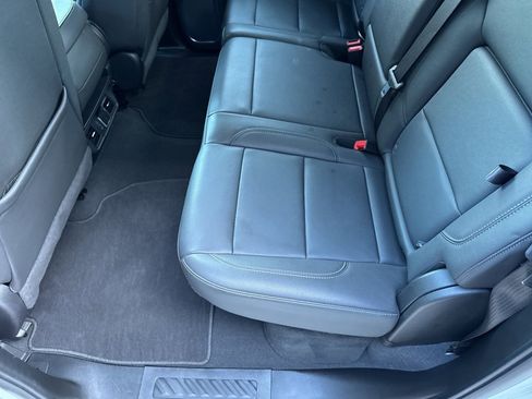 Used 2024 GMC Sierra 1500 SLT image 15