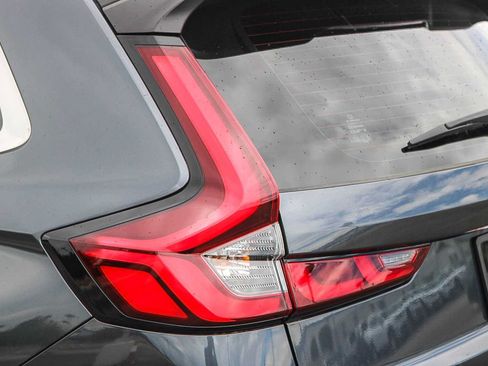 Used 2024 Honda CR-V LX image 9