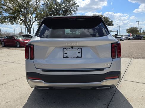 Certified 2025 Kia Sorento SX Prestige image 7