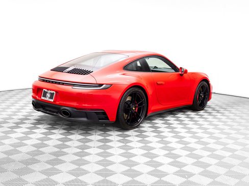 Certified 2022 Porsche 911 Carrera GTS image 8