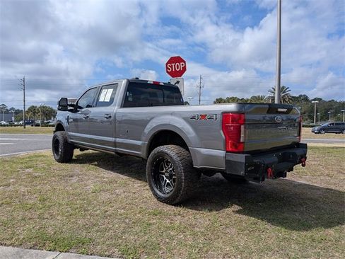 Used 2022 Ford F250 Lariat w/ Lariat Value Package image 5