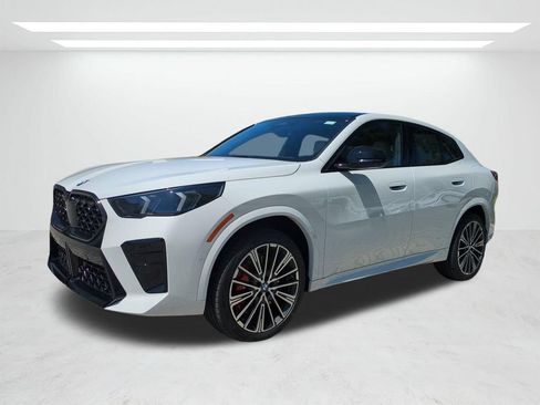 New 2026 BMW X2 xDrive28i w/ Technology Package AWD/4WD image 8