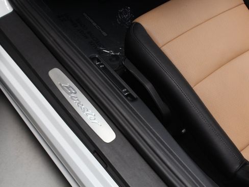 Used 2021 Porsche 718 Boxster w/ Premium Package RWD image 55