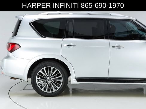 Used 2018 INFINITI QX80 4WD w/ Deluxe Technology Package image 12
