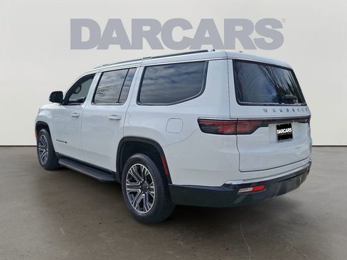 Used 2024 Jeep Wagoneer 4WD w/ Premium Group I image 5
