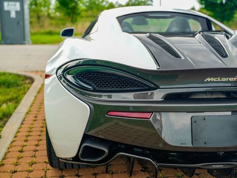 Used 2017 McLaren 570S Coupe RWD image 46