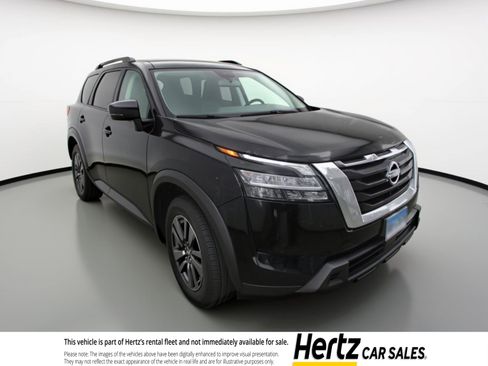 Used 2025 Nissan Pathfinder SV image 1