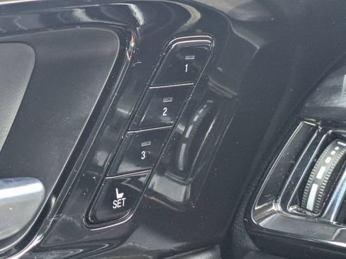 Used 2023 Acura MDX SH-AWD w/ Advance Package image 31