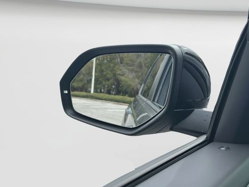 New 2026 Volkswagen Atlas Peak Edition AWD/4WD image 11