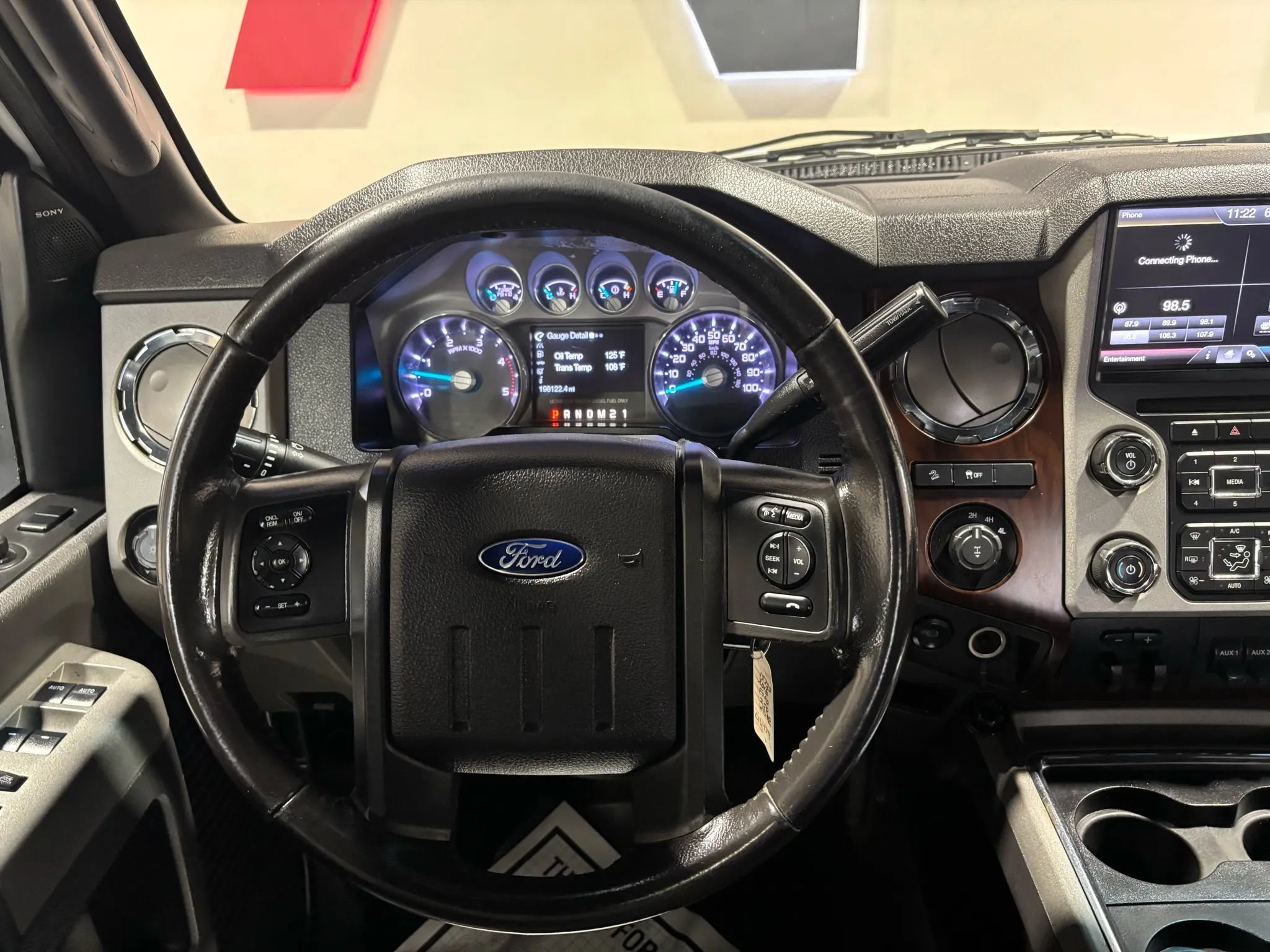 Used 2016 Ford F250 Lariat w/ Lariat Ultimate Package AWD/4WD image 12