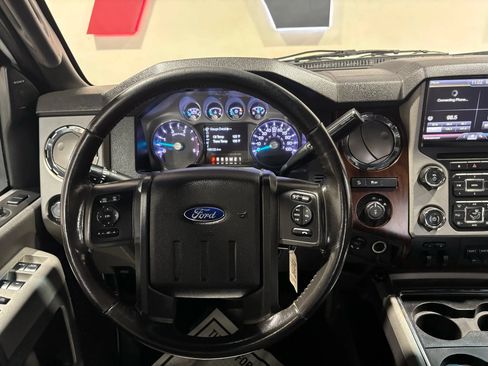 Used 2016 Ford F250 Lariat w/ Lariat Ultimate Package AWD/4WD image 12
