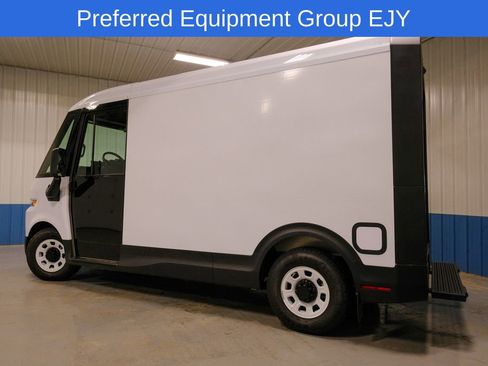 New 2025 Chevrolet Brightdrop 400 image 4