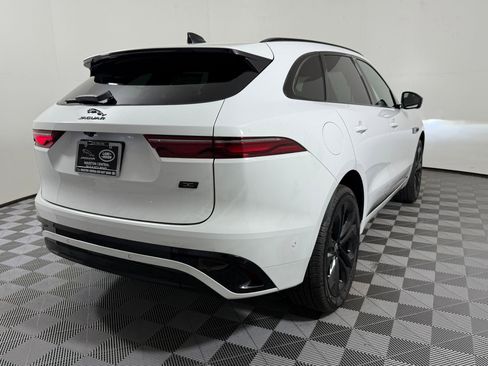 New 2026 Jaguar F-PACE R-Dynamic S image 9