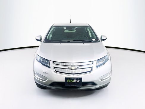 Used 2014 Chevrolet Volt FWD image 2