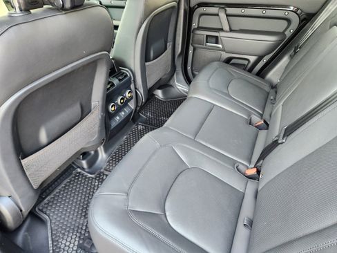 New 2025 Land Rover Defender 110 X-Dynamic SE AWD/4WD image 24