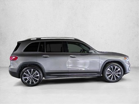 Certified 2023 Mercedes-Benz GLB 250 4MATIC image 4