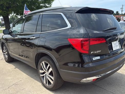 Used 2017 Honda Pilot Elite image 3