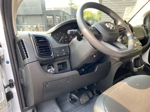Used 2026 RAM ProMaster 2500 w/ Convenience Group FWD image 2