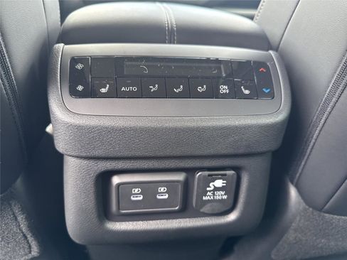 New 2026 Nissan Pathfinder Platinum w/ Cargo Package FWD image 31